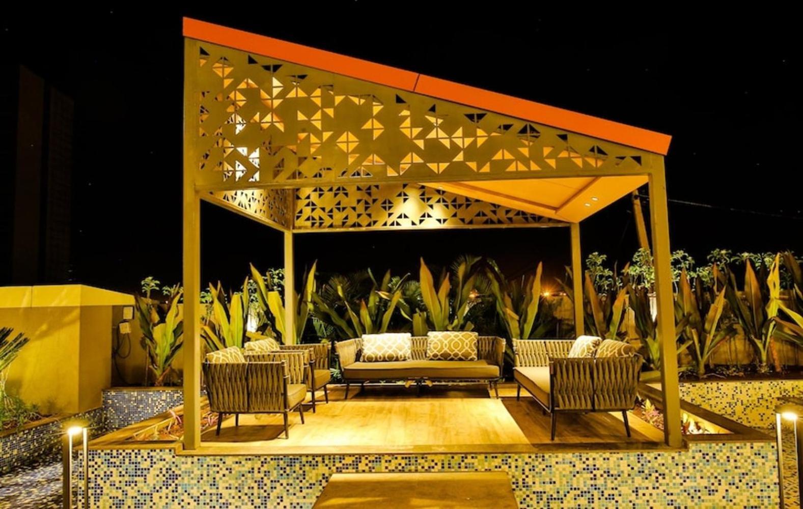 Weekend Address Managed By Living Homes Homestay Surat